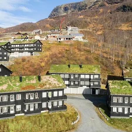 Pleasant Mountain In Roldal, With A View Horre